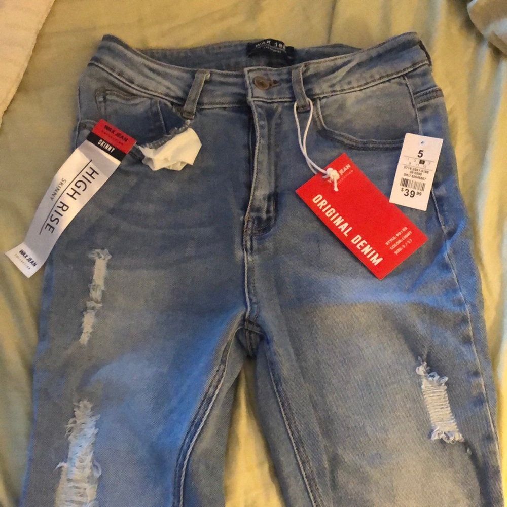 Light Wash Skinny Jeans